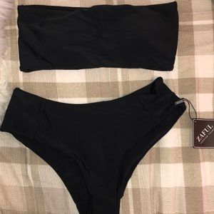 SALE: LAT CHANCE! Black bandeau bikini